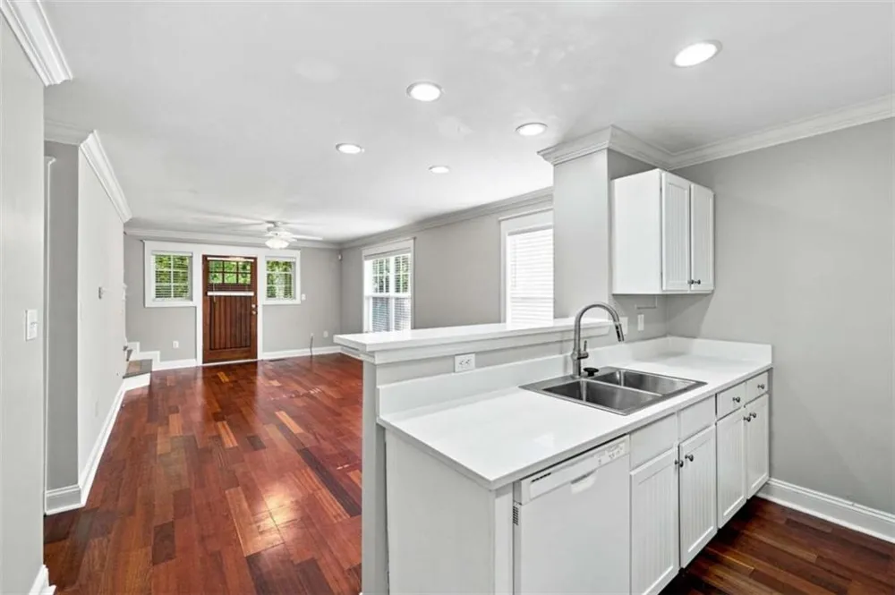 1035 Barnett Shoals Road #450 Athens, GA 30605