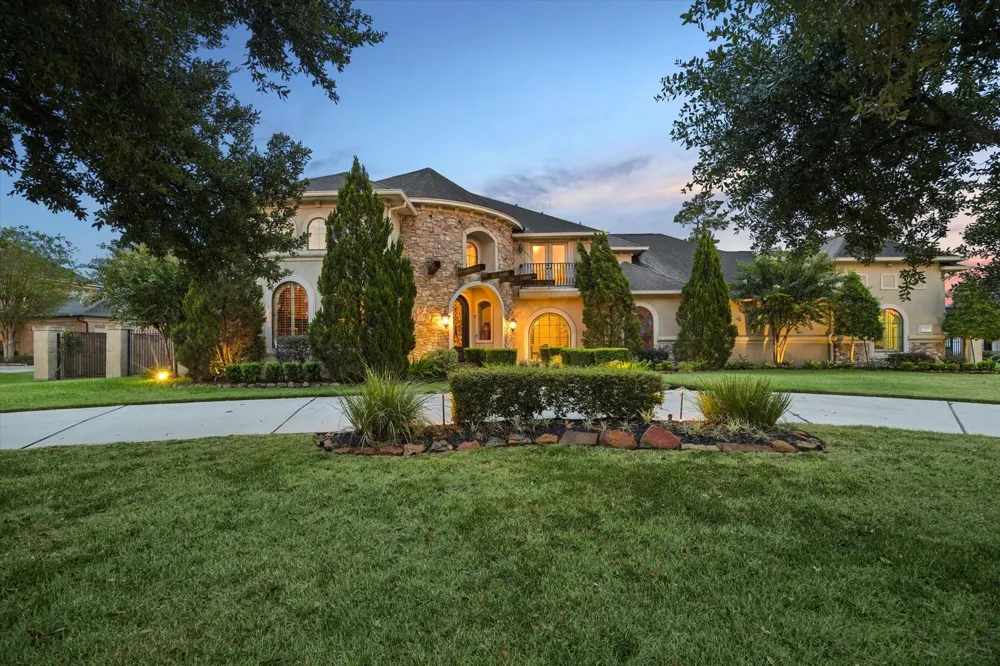 53 New Oak Trail Humble, TX 77346