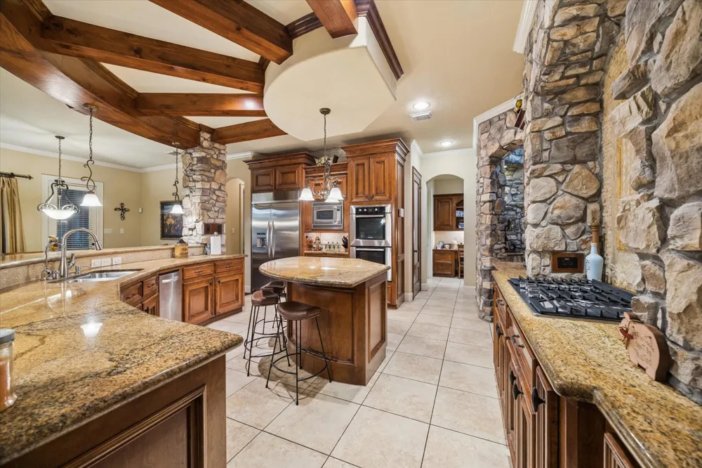 53 New Oak Trail Humble, TX 77346