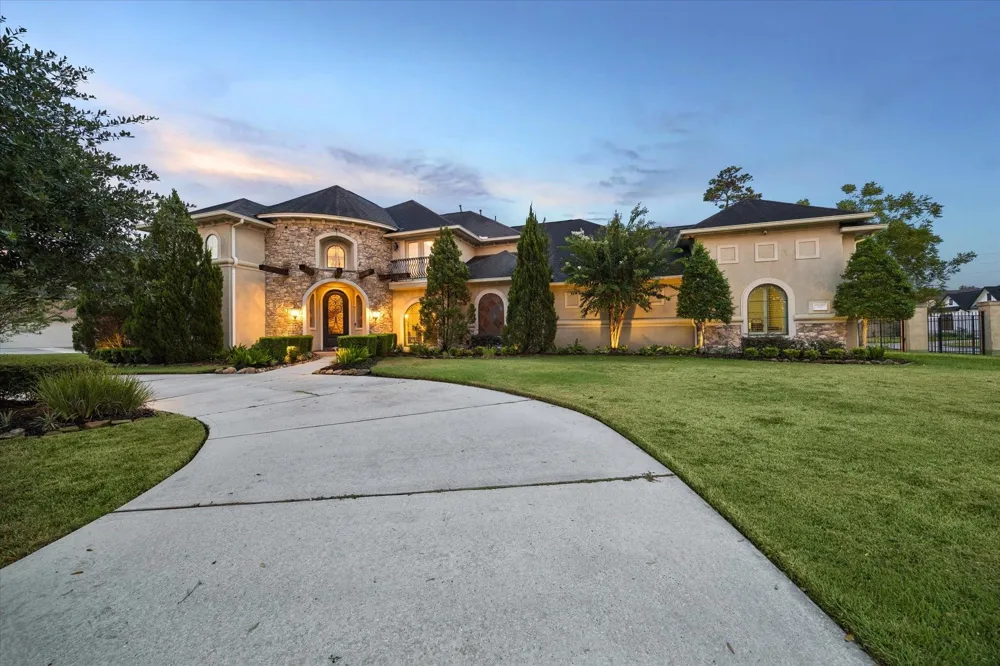 53 New Oak Trail Humble, TX 77346