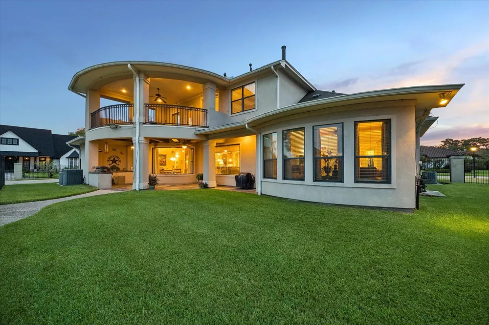 53 New Oak Trail Humble, TX 77346