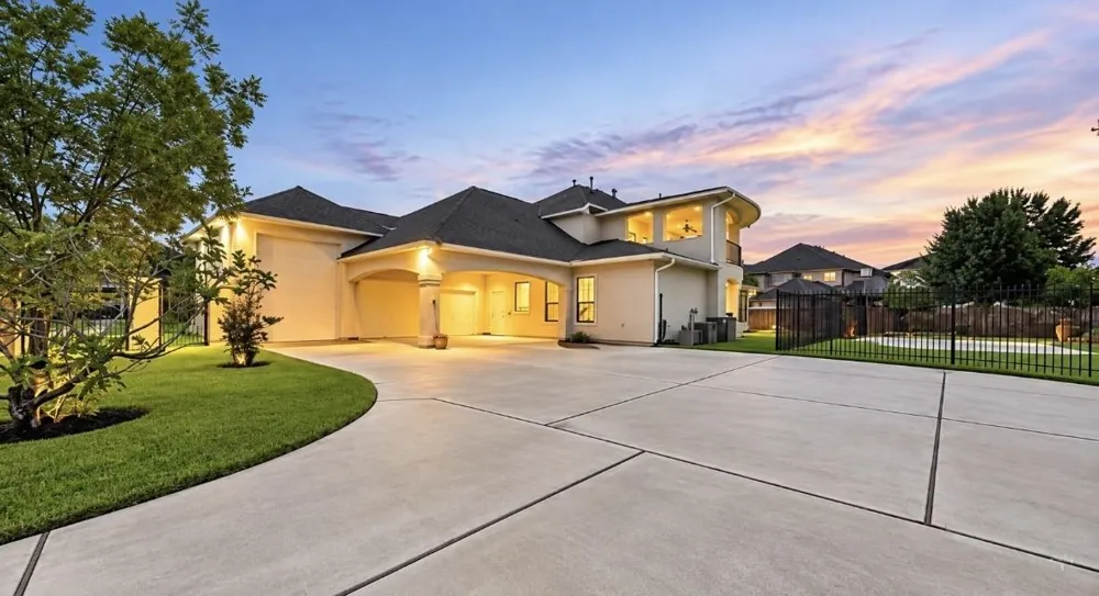 53 New Oak Trail Humble, TX 77346