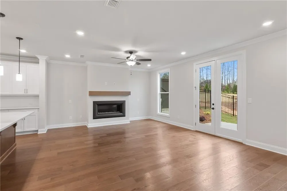 5693 Broad River View #443 Peachtree Corners, GA 30092
