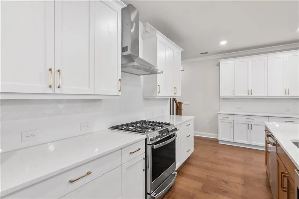 5693 Broad River View #443 Peachtree Corners, GA 30092