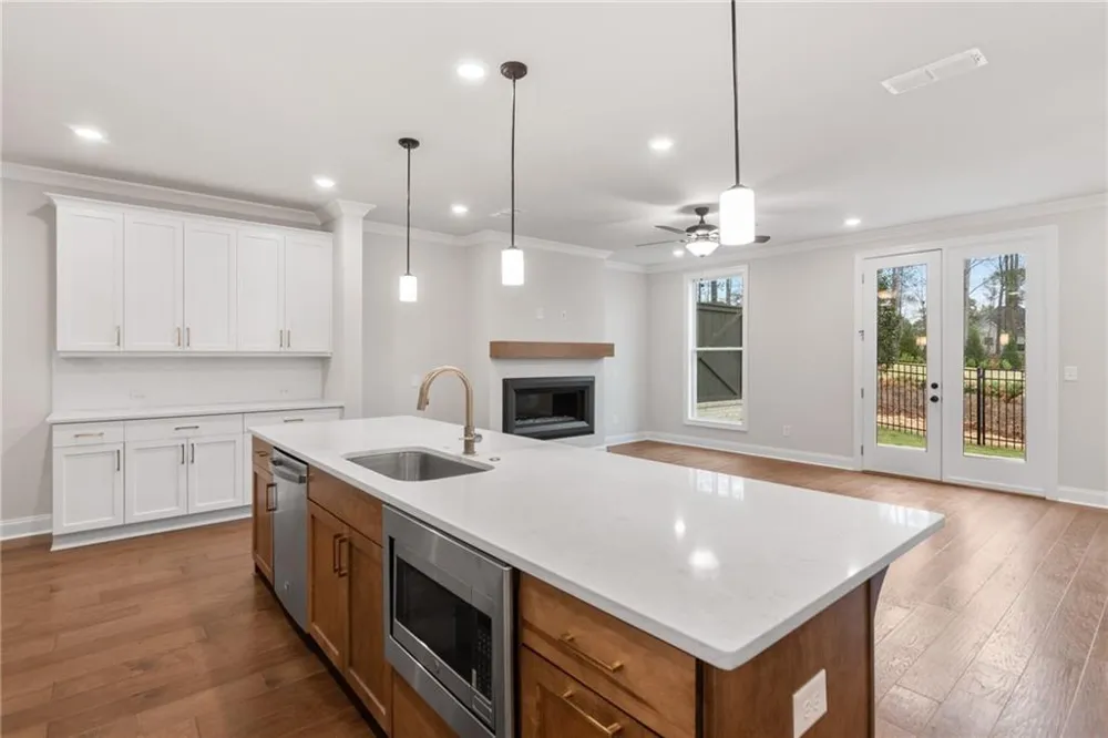 5693 Broad River View #443 Peachtree Corners, GA 30092