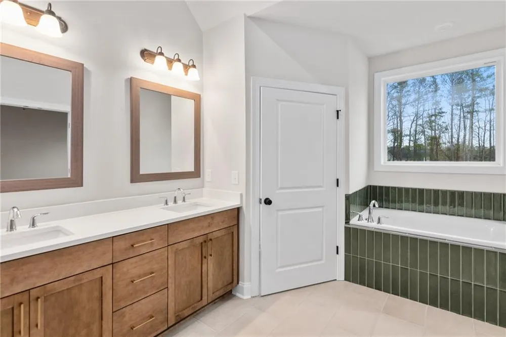 5693 Broad River View #443 Peachtree Corners, GA 30092