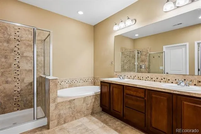 8966 E Nichols Place Centennial, CO 80112