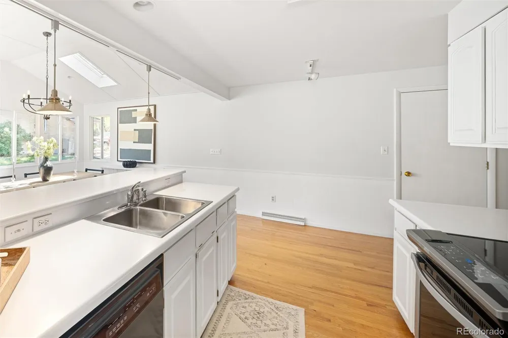 2285 W Davies Avenue Littleton, CO 80120