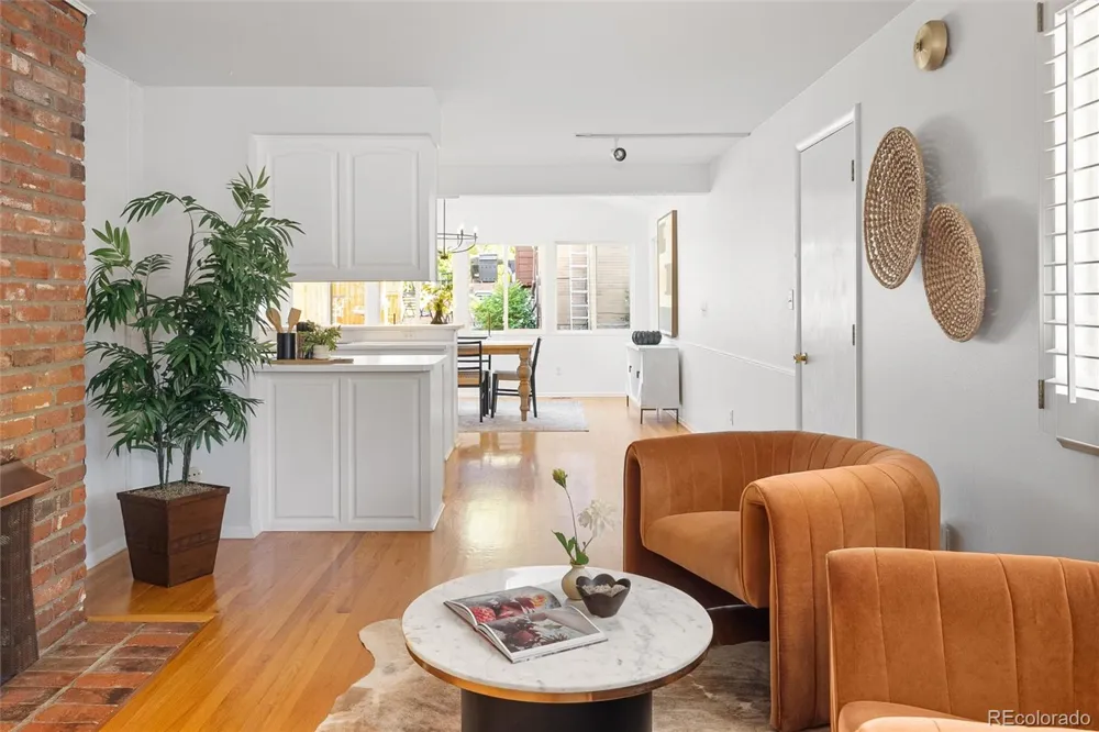 2285 W Davies Avenue Littleton, CO 80120