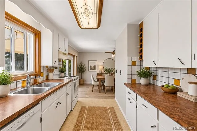 1360 W 6th Avenue Broomfield, CO 80020