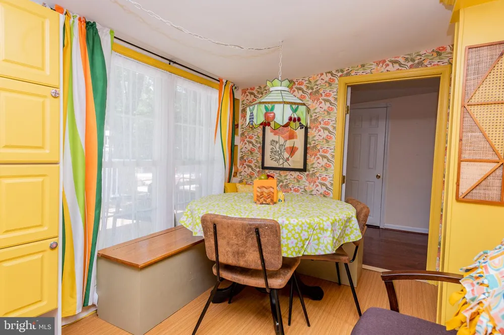 JELLYSTONE AVENUE Falling Waters, WV 25419