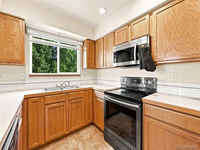 950 52nd Avenue Court #T4 Greeley, CO 80634