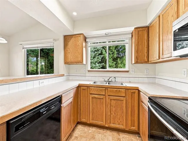 950 52nd Avenue Court #T4 Greeley, CO 80634