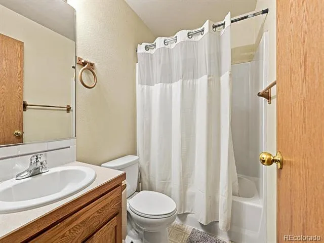 950 52nd Avenue Court #T4 Greeley, CO 80634