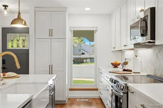 8512 Union Circle Arvada, CO 80005