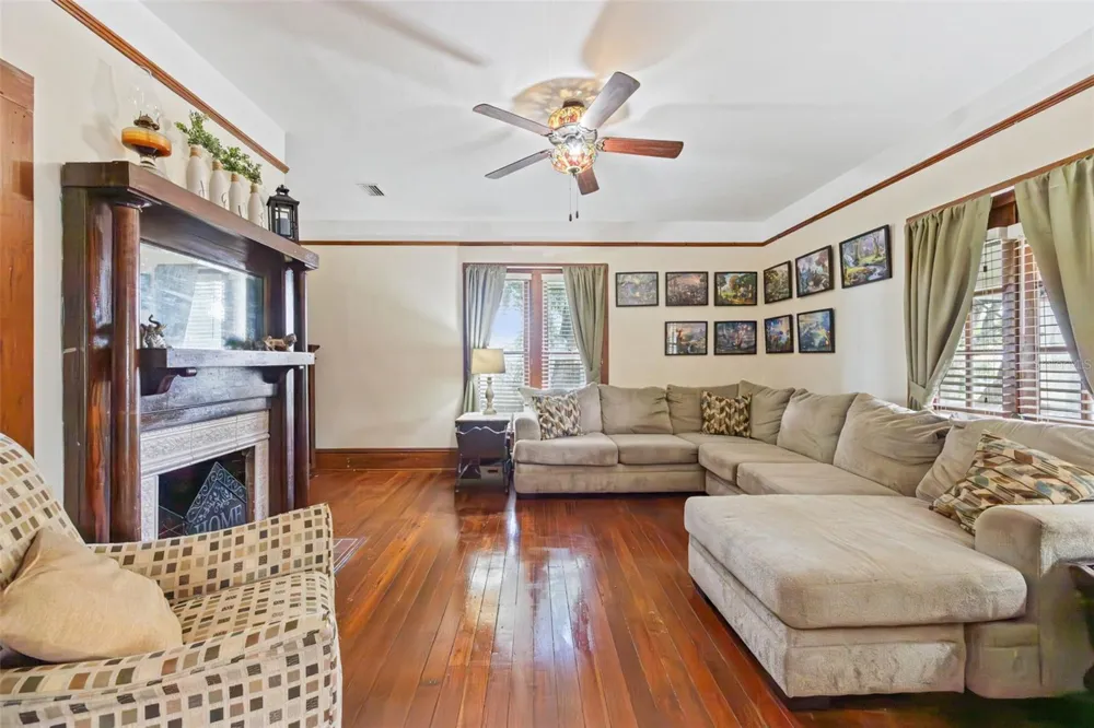 2201 CELERY AVENUE Sanford, FL 32771