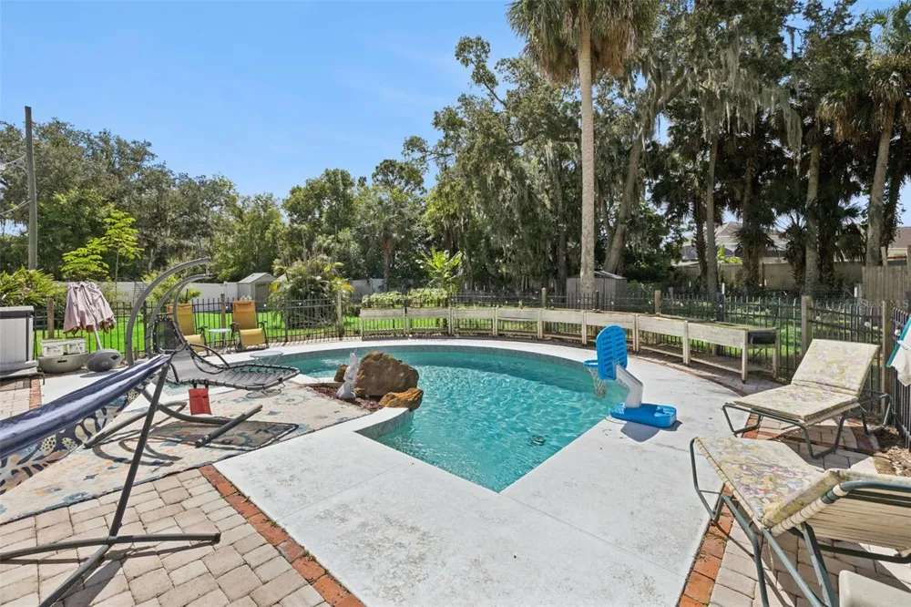 2201 CELERY AVENUE Sanford, FL 32771