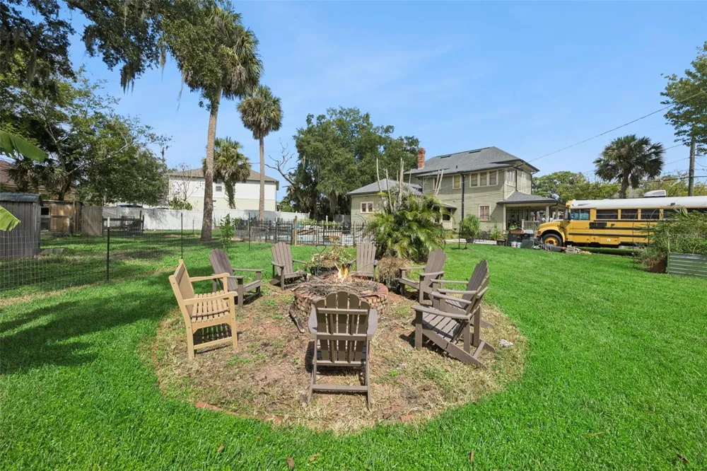 2201 CELERY AVENUE Sanford, FL 32771