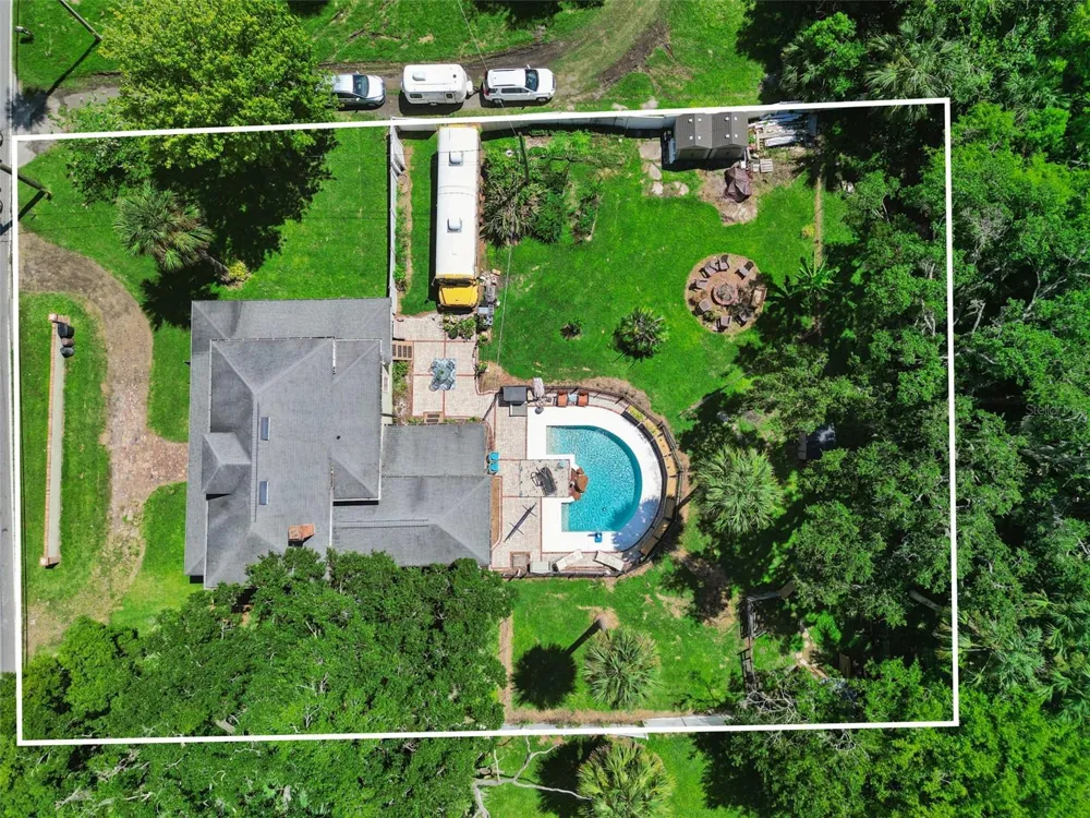2201 CELERY AVENUE Sanford, FL 32771