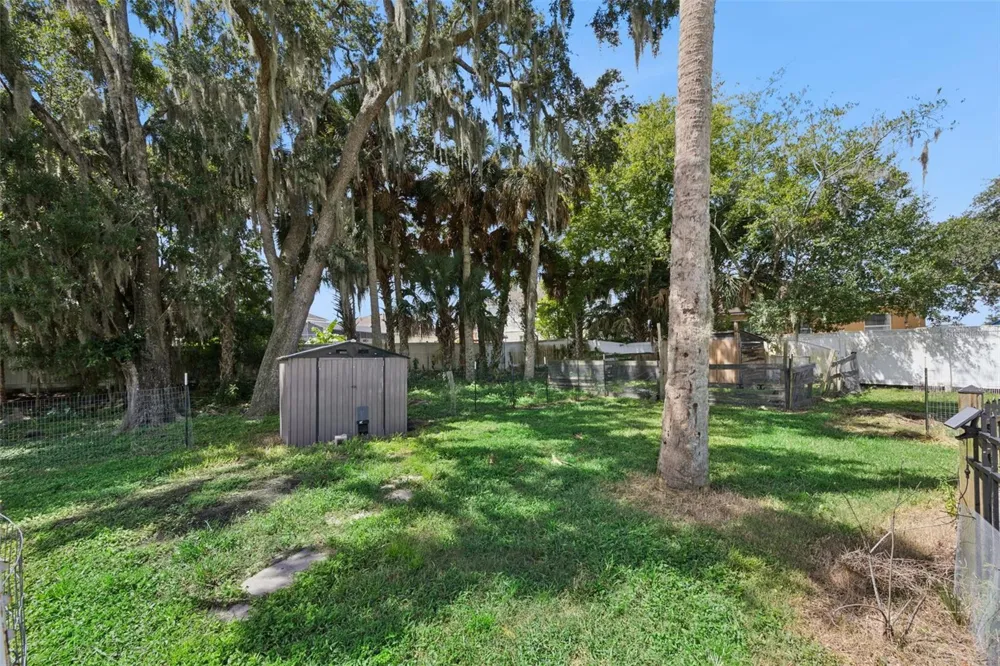 2201 CELERY AVENUE Sanford, FL 32771