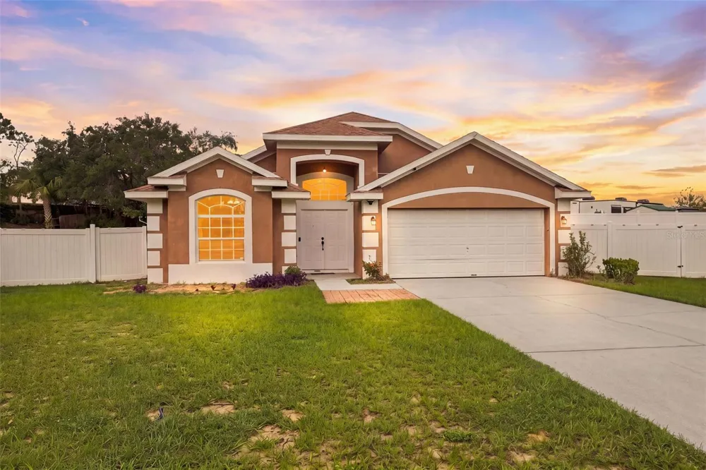 2247 MAJESTIC EAGLE CIRCLE Clermont, FL 34714