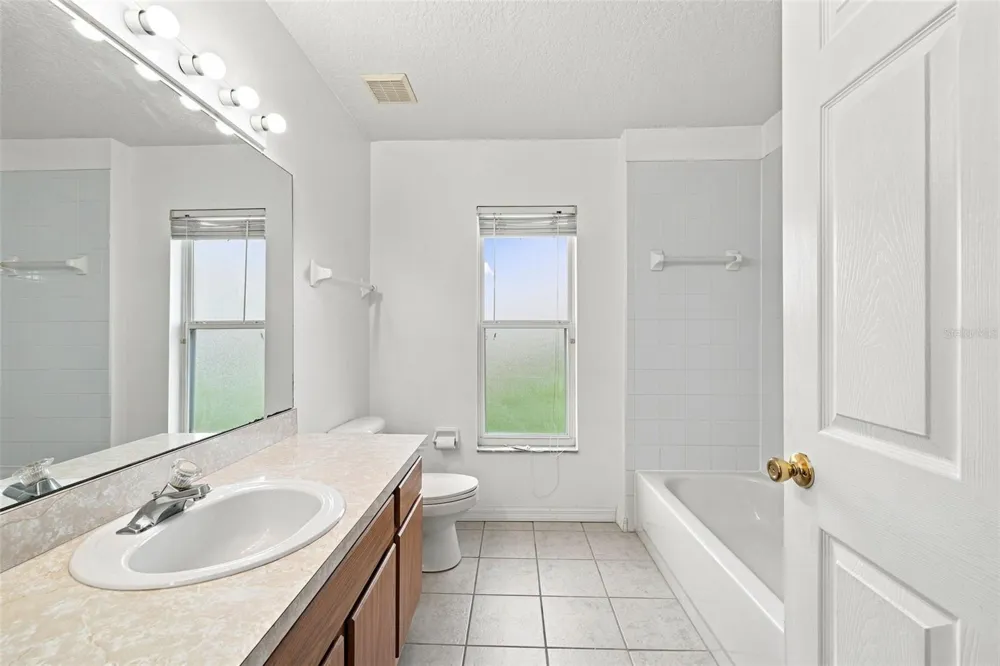 2247 MAJESTIC EAGLE CIRCLE Clermont, FL 34714