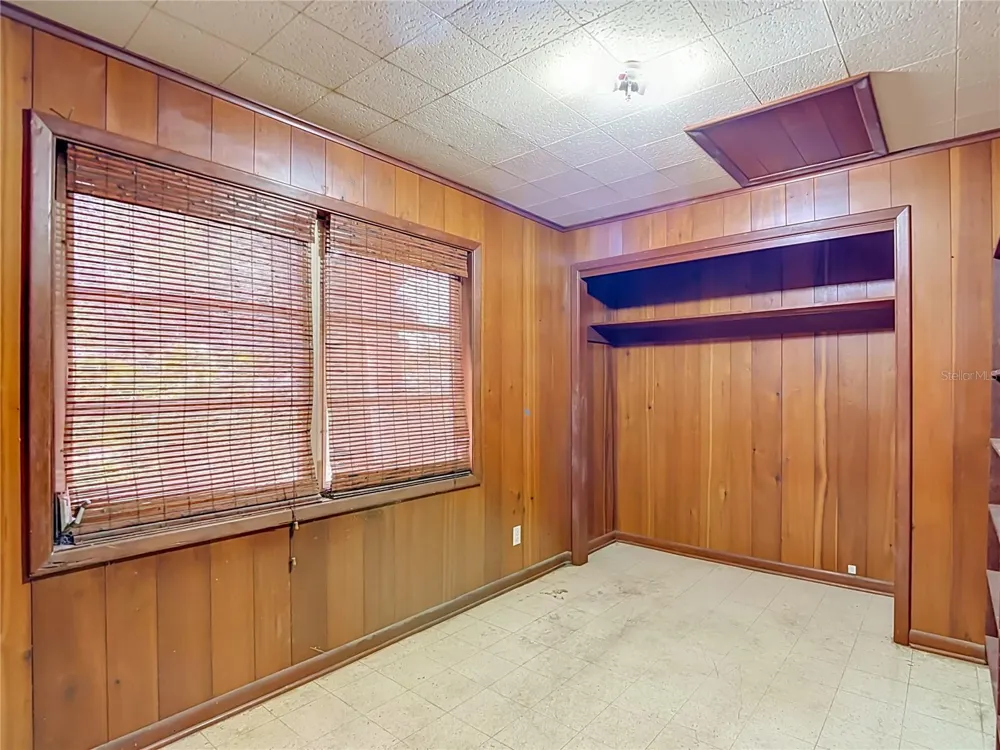 1304 E DIANA STREET Tampa, FL 33604