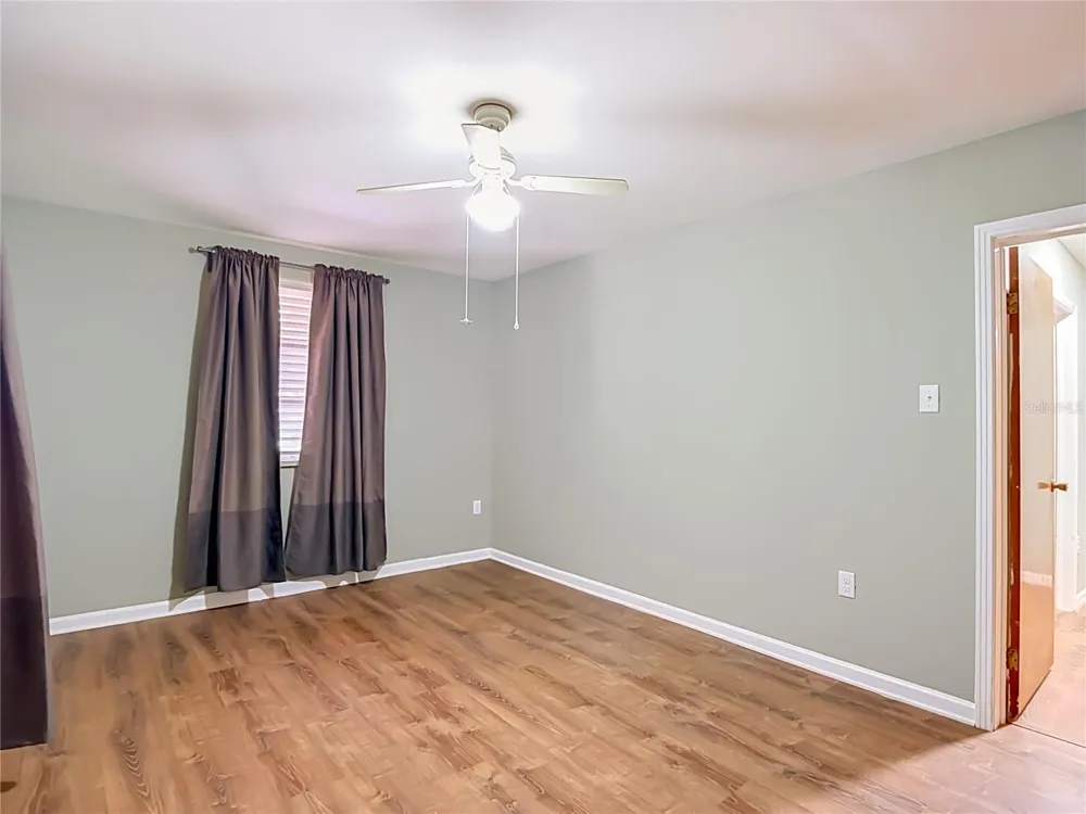 1304 E DIANA STREET Tampa, FL 33604