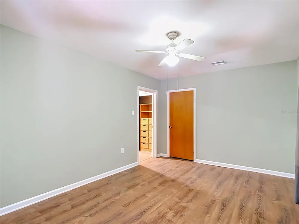 1304 E DIANA STREET Tampa, FL 33604