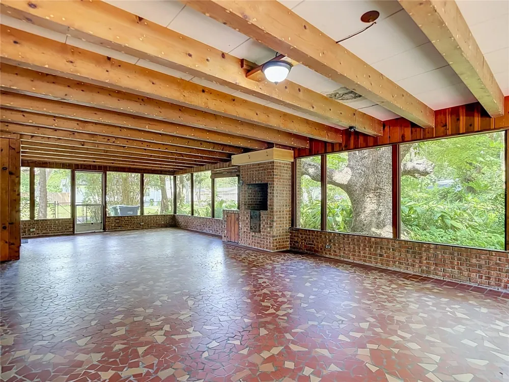 1304 E DIANA STREET Tampa, FL 33604