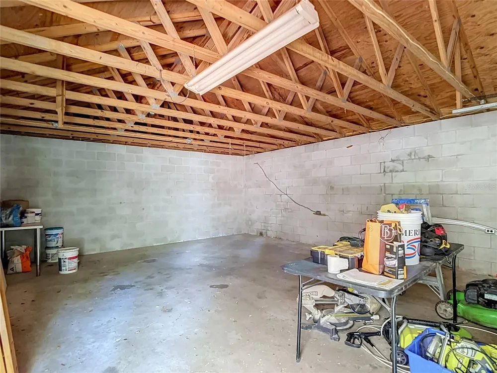 1304 E DIANA STREET Tampa, FL 33604