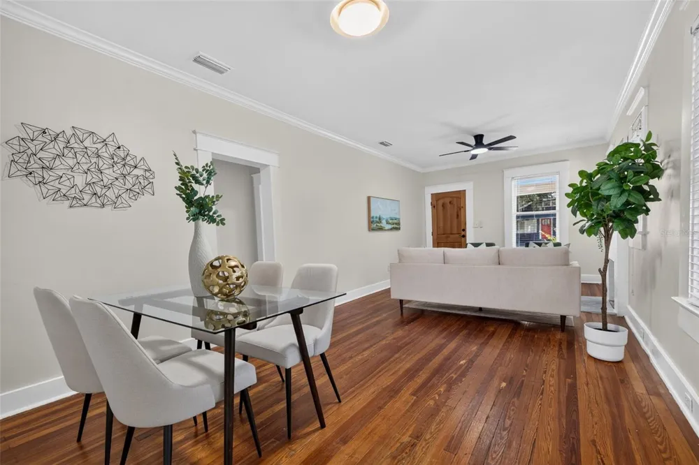 1102 E CHELSEA STREET Tampa, FL 33603
