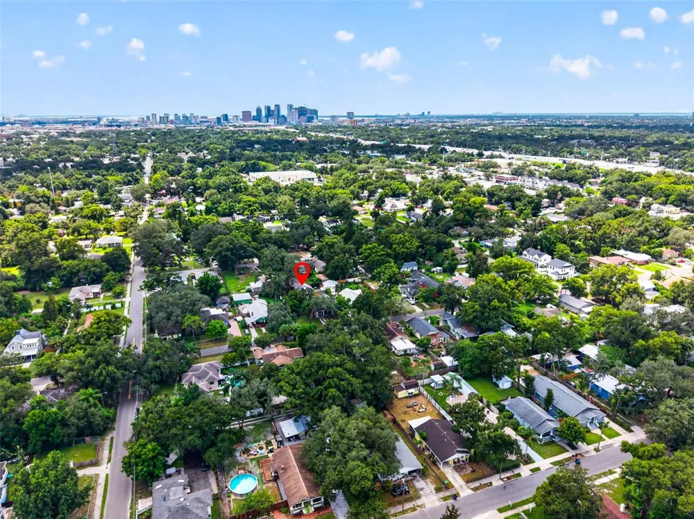 1102 E CHELSEA STREET Tampa, FL 33603