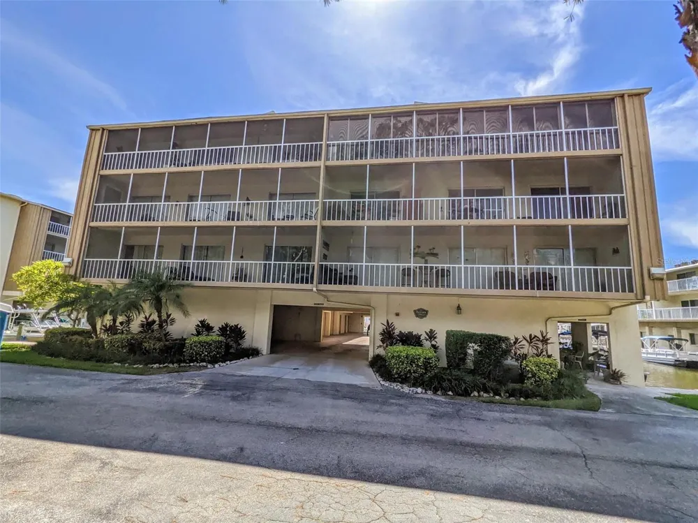 1714 69TH AVENUE W #B308 Bradenton, FL 34207