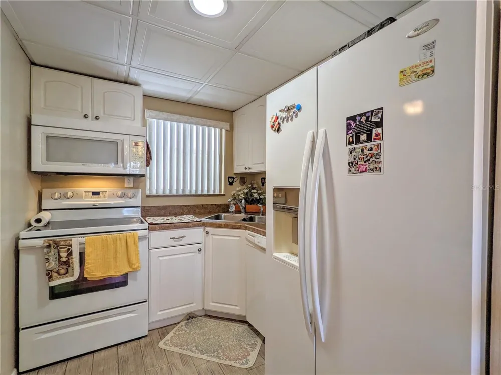 1714 69TH AVENUE W #B308 Bradenton, FL 34207