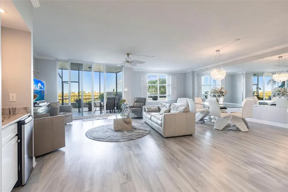 3329 SUNSET KEY CIRCLE #107 Punta Gorda, FL 33955