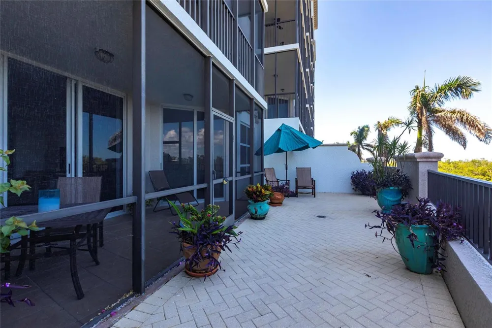 3329 SUNSET KEY CIRCLE #107 Punta Gorda, FL 33955