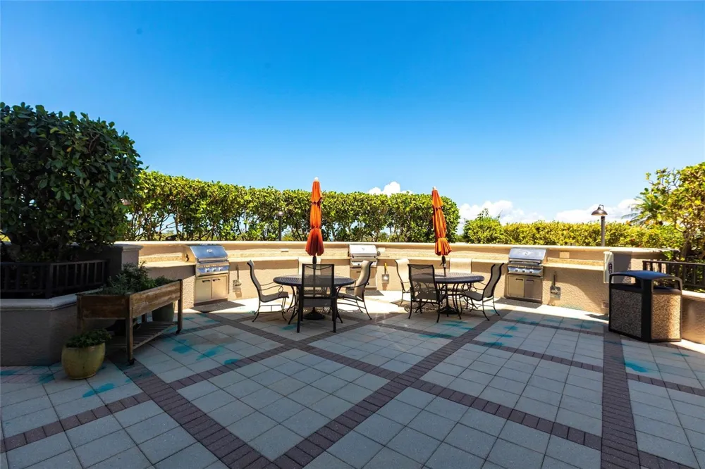 3329 SUNSET KEY CIRCLE #107 Punta Gorda, FL 33955