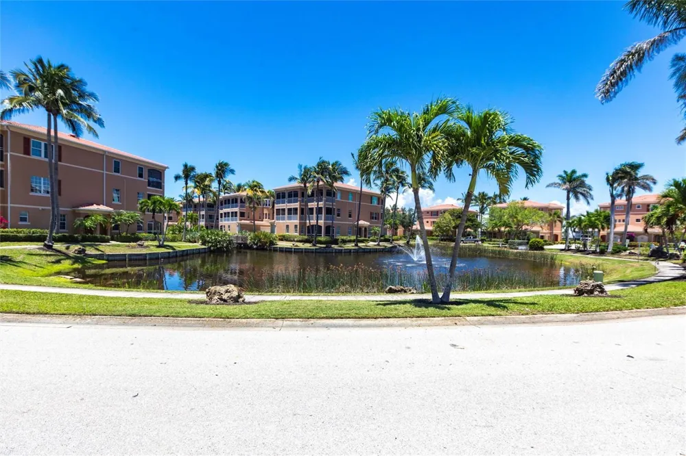 3329 SUNSET KEY CIRCLE #107 Punta Gorda, FL 33955