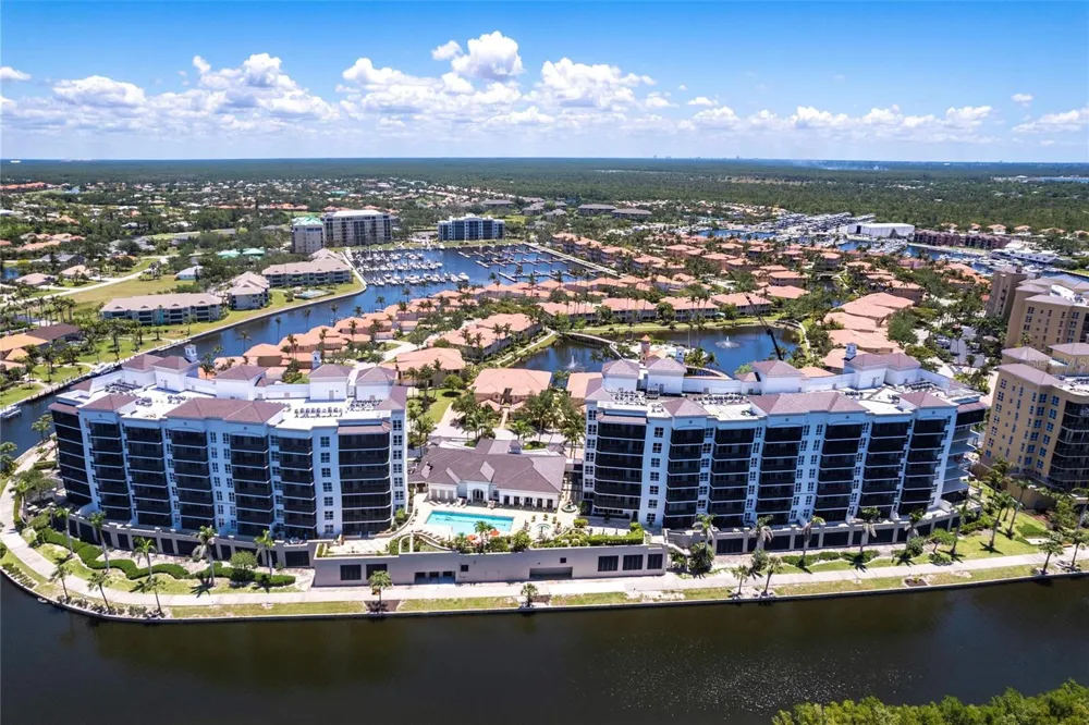 3329 SUNSET KEY CIRCLE #107 Punta Gorda, FL 33955
