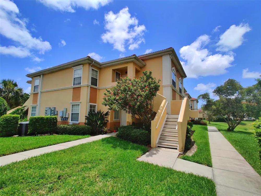 3005 CHIANTI COURT #208 Sarasota, FL 34237