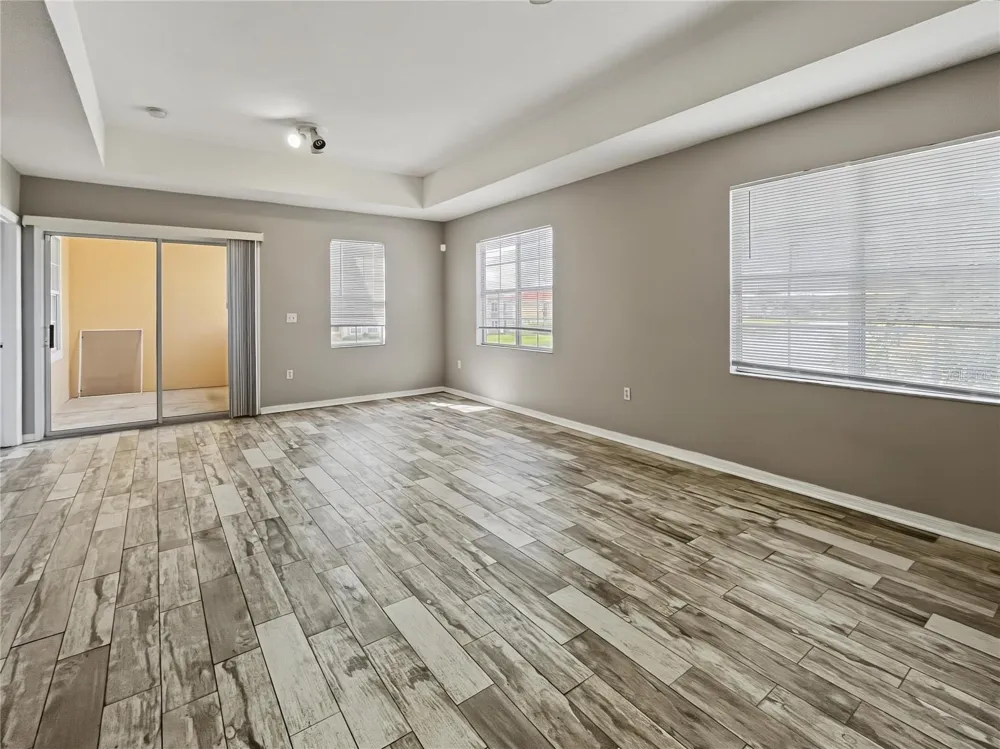 3005 CHIANTI COURT #208 Sarasota, FL 34237