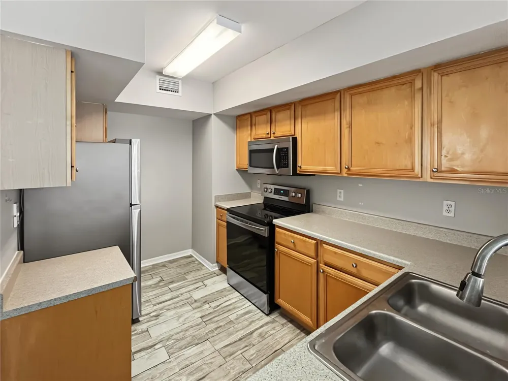 3005 CHIANTI COURT #208 Sarasota, FL 34237