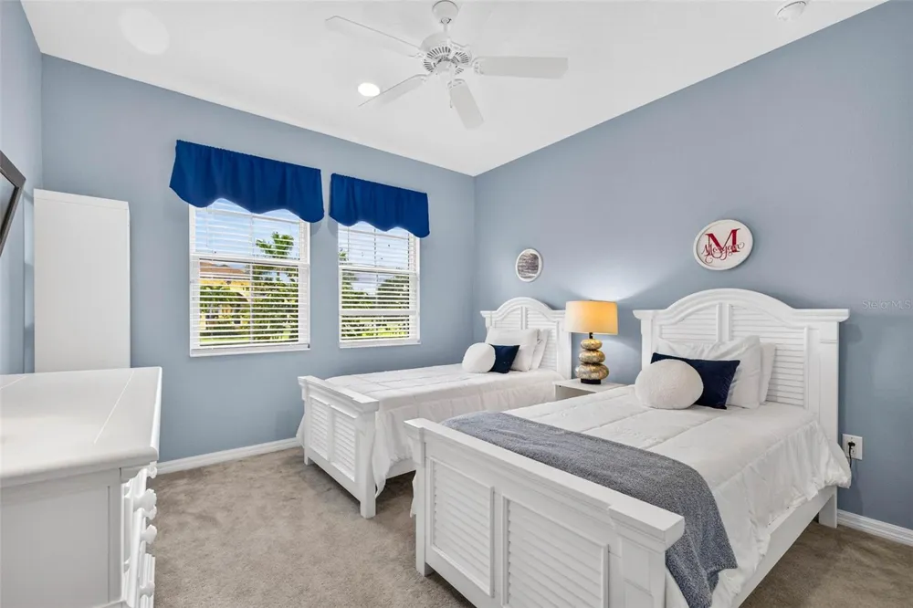 11720 PETUNIA TERRACE Bradenton, FL 34212