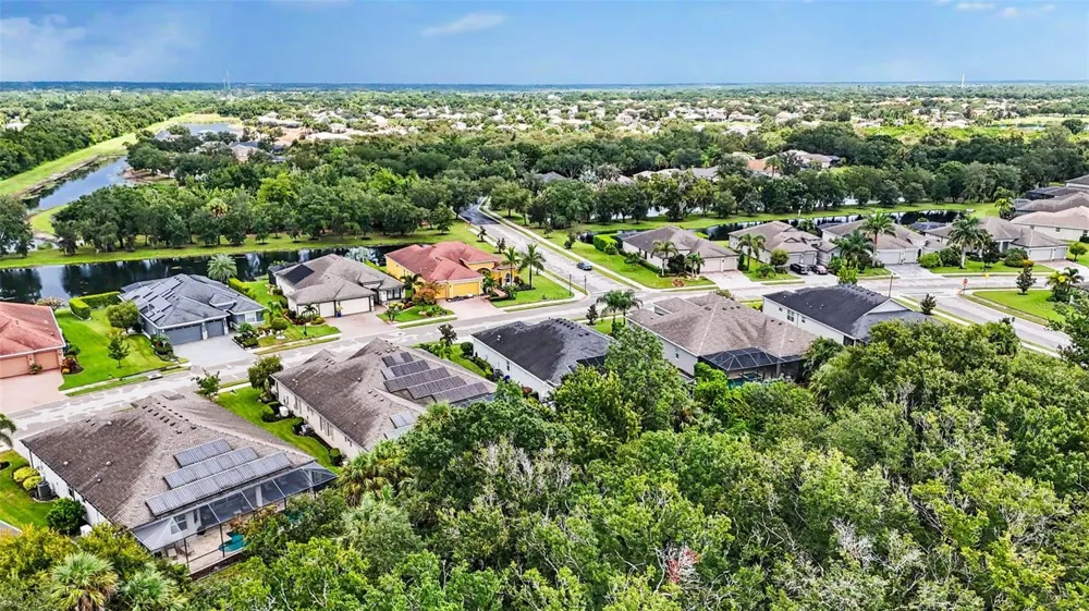 11720 PETUNIA TERRACE Bradenton, FL 34212
