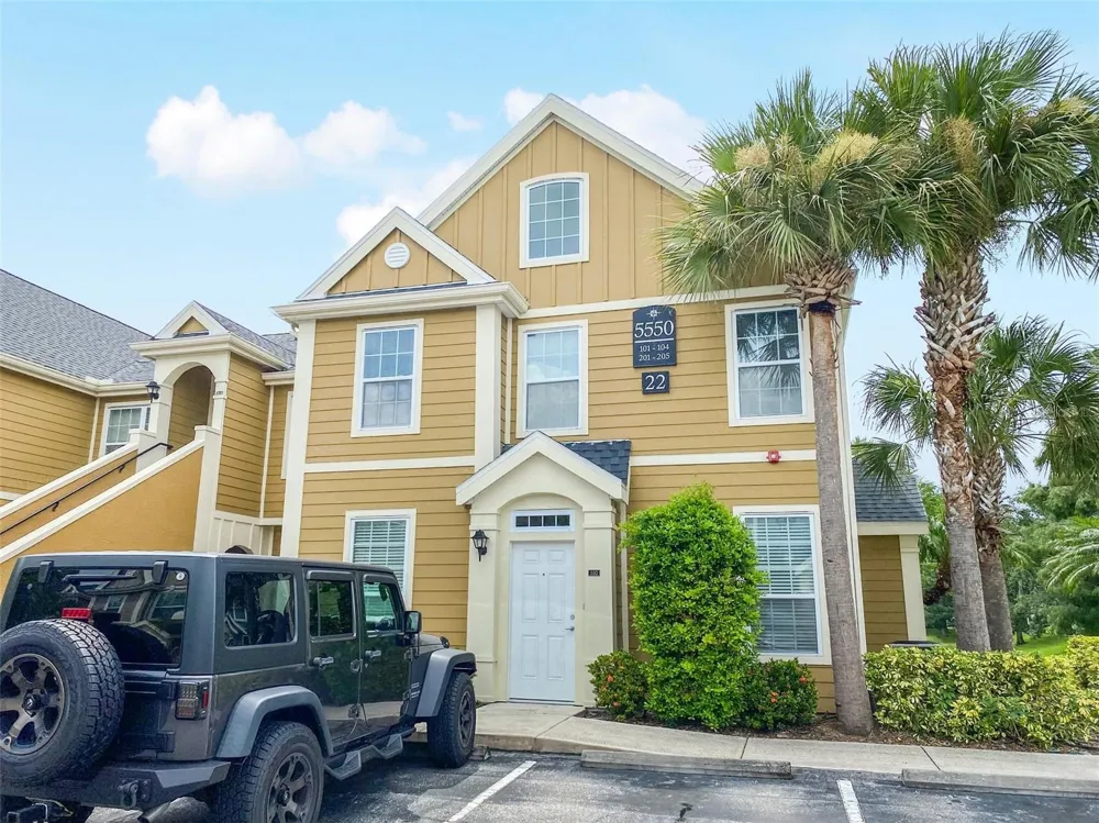 5550 ROSEHILL ROAD #102 Sarasota, FL 34233