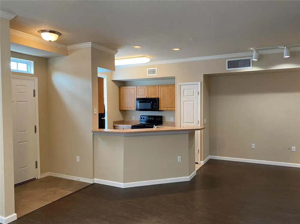 5550 ROSEHILL ROAD #102 Sarasota, FL 34233