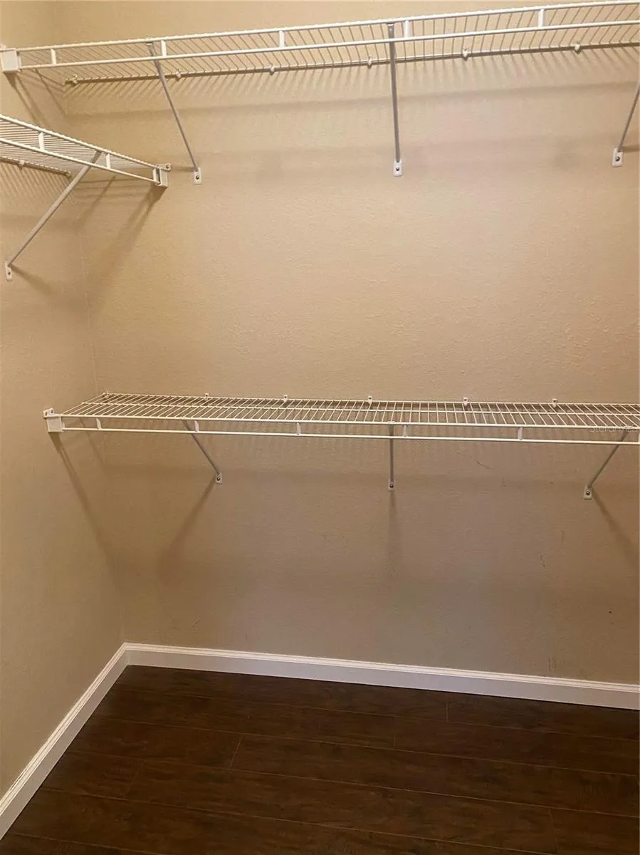 5550 ROSEHILL ROAD #102 Sarasota, FL 34233