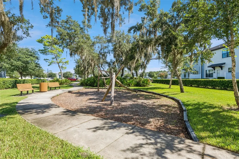 11433 WHISTLING PINE WAY Orlando, FL 32832
