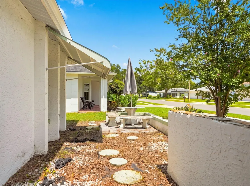 11121 ROLLINGWOOD DRIVE Port Richey, FL 34668
